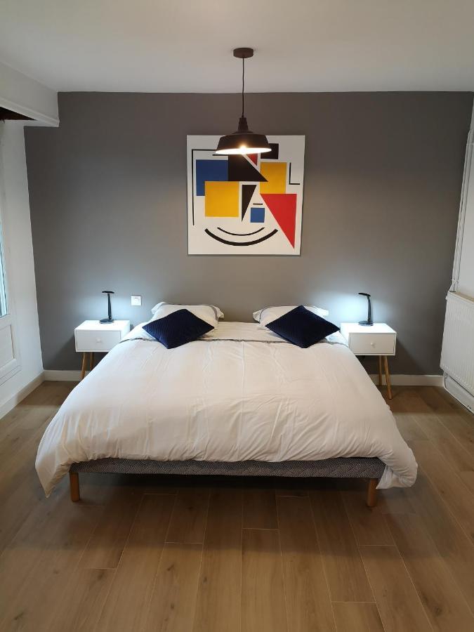 Appartement tout confort 2 chbres - 72m2 - avec terrasse et vue Pyrénées Pau Exterior foto